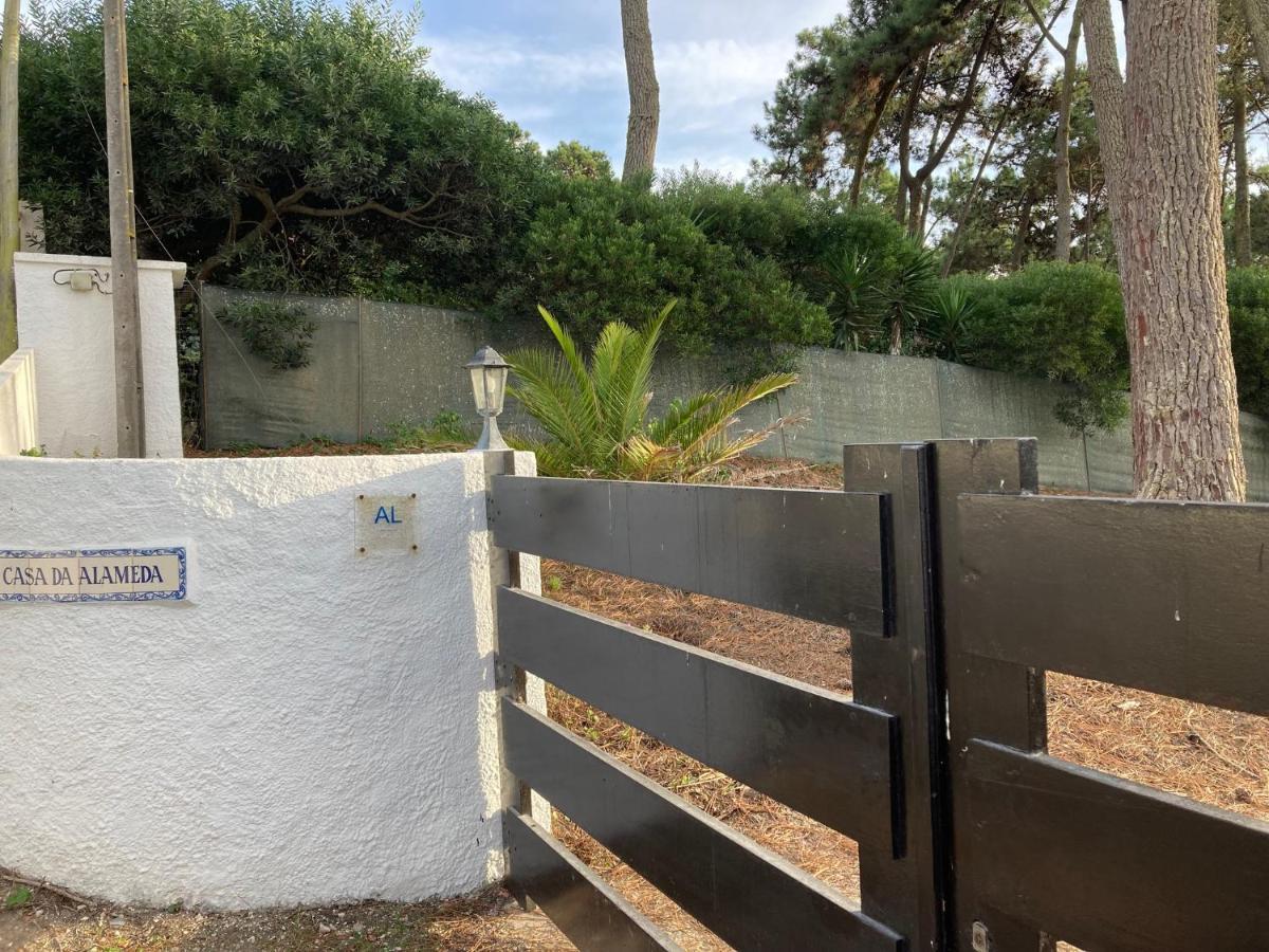 Moradia No Pinhal Com Piscina - Espaco E Privacidade Para As Suas Ferias! Sintra Ngoại thất bức ảnh