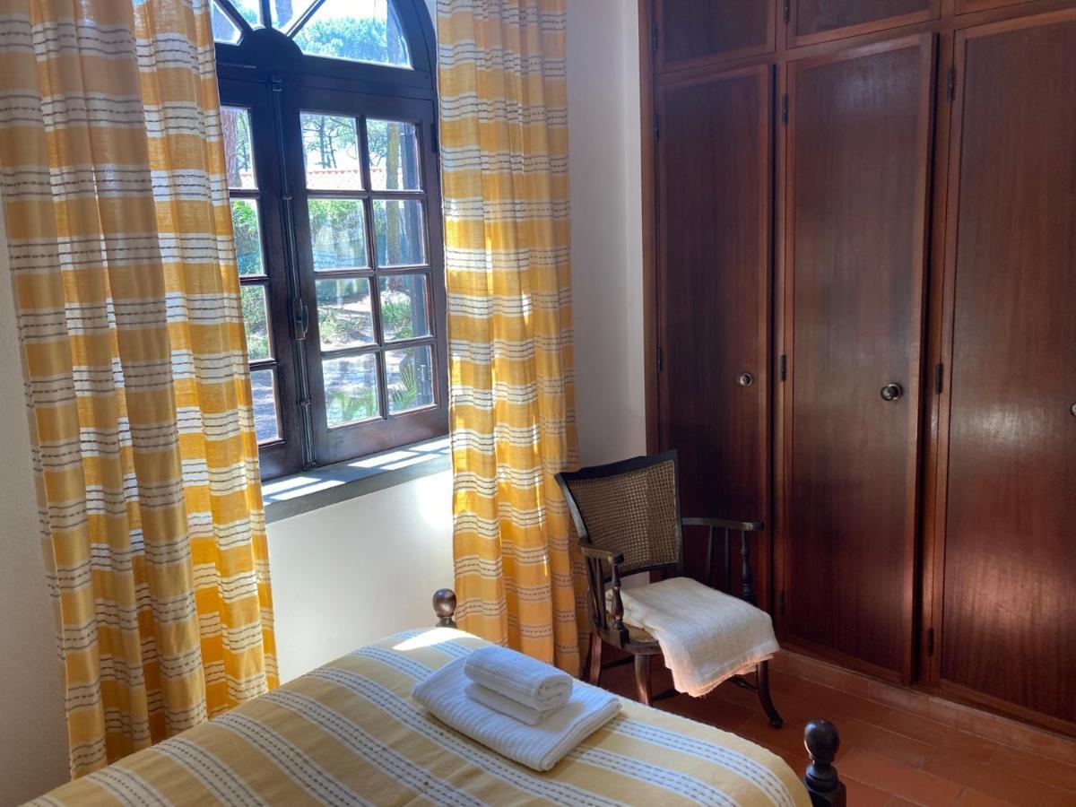 Moradia No Pinhal Com Piscina - Espaco E Privacidade Para As Suas Ferias! Sintra Ngoại thất bức ảnh